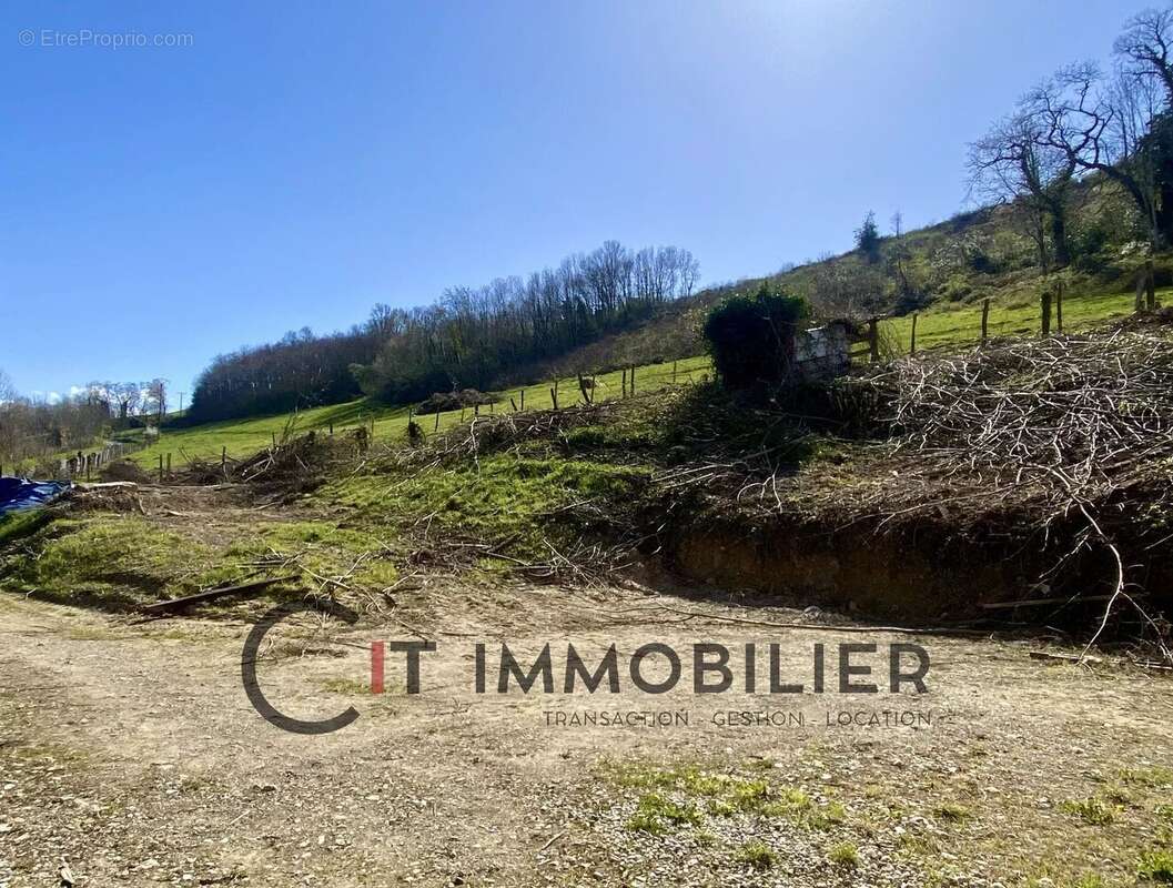 Maison à LES EPARRES