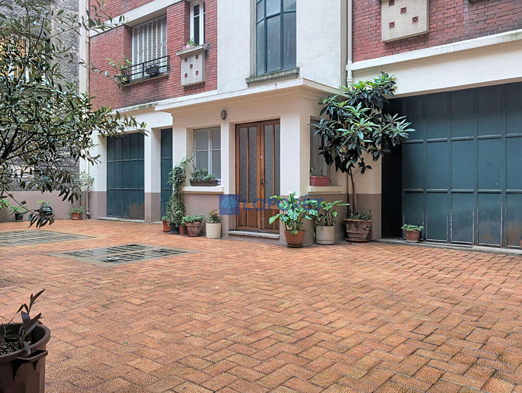 Appartement à PARIS-2E