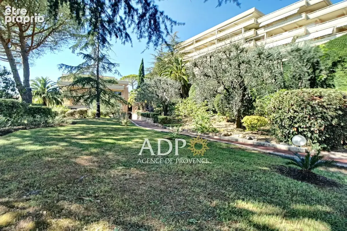 Photo Appartement à Grasse au prix de 260 000€