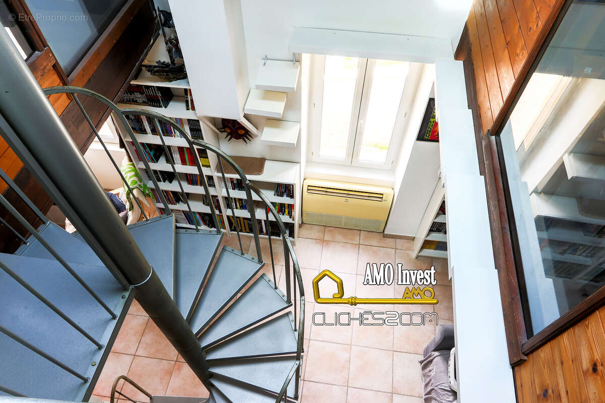 Appartement à ENTRAIGUES-SUR-LA-SORGUE