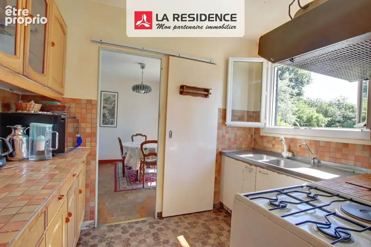 Maison 6 pièces 132 m² à vendre à Le Mesnil-Saint-Denis (78320) - photo 5