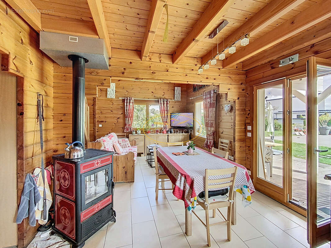 Maison à LEROUVILLE