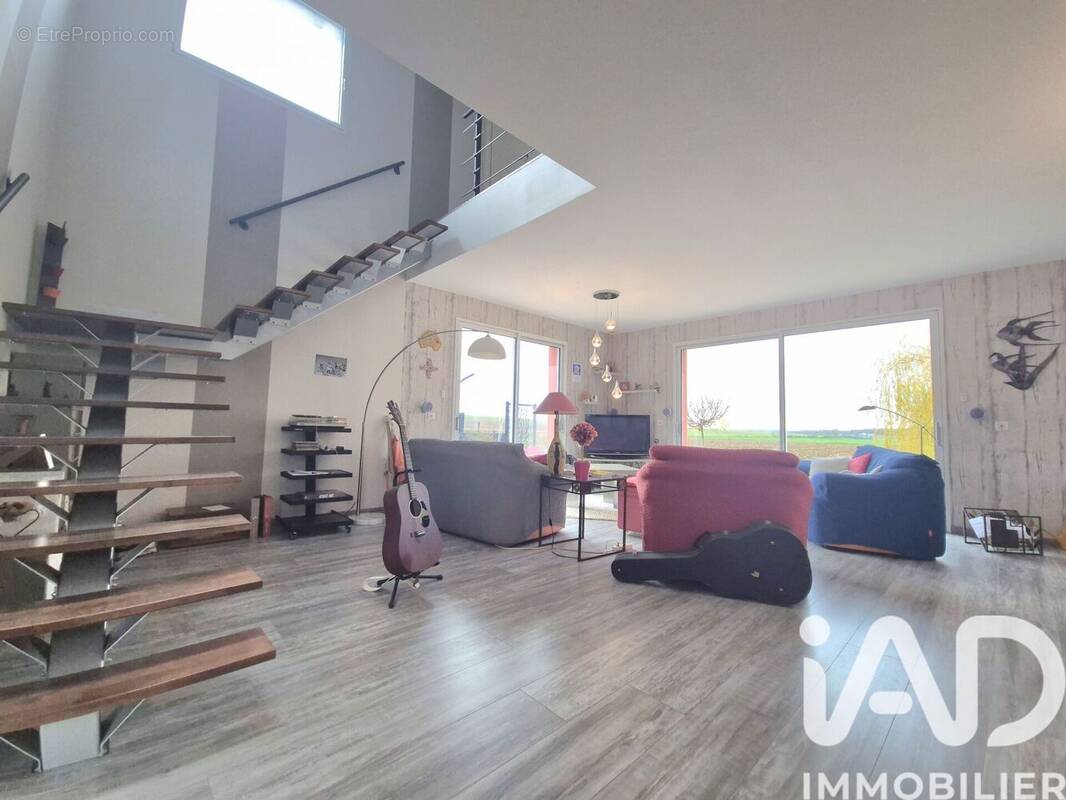 Photo 1 - Maison à REMEREVILLE