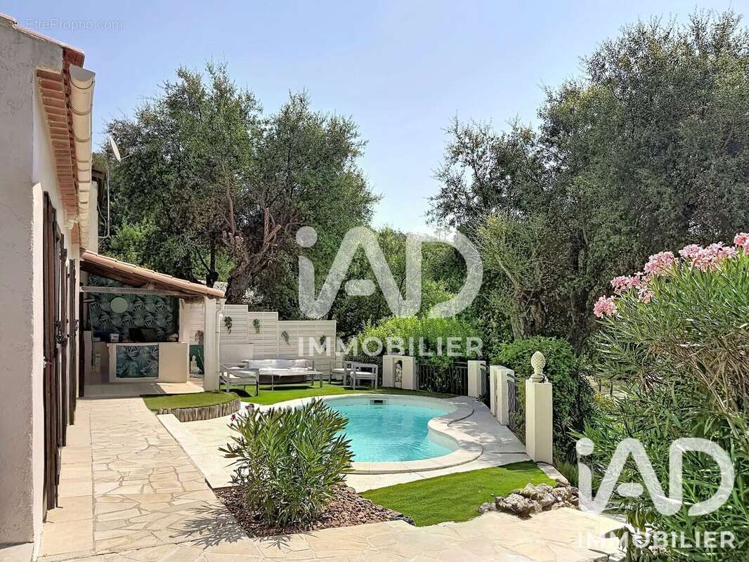 Maison 125 m² à Mandelieu-La-Napoule  - photo 4