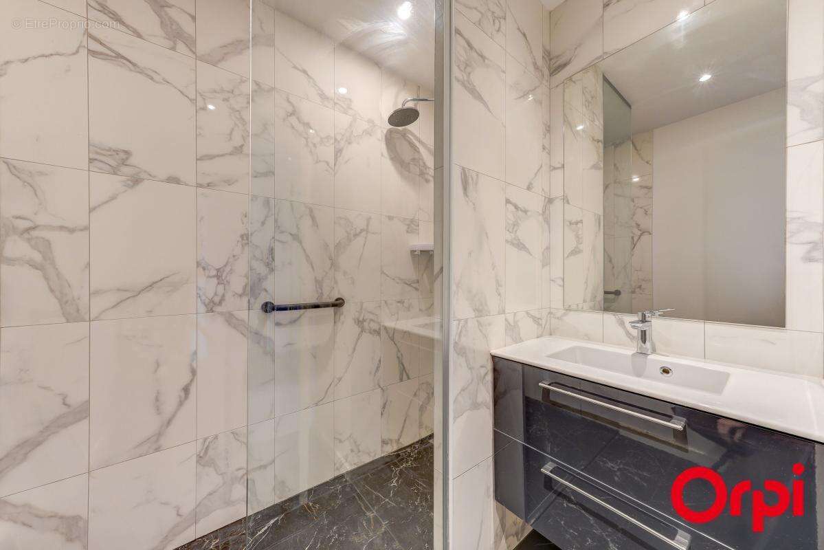 Appartement à CALUIRE-ET-CUIRE