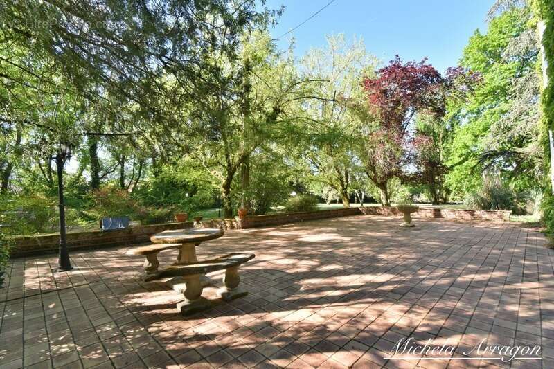 Dpt Lot et Garonne (47), à vendre PINEL HAUTERIVE propriete P6 de 240 m² - Terrain de 21 912,00 m² - photo 16