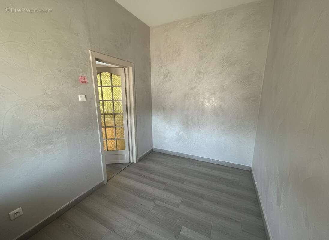Maison 81 m² à Feignies  - photo 4