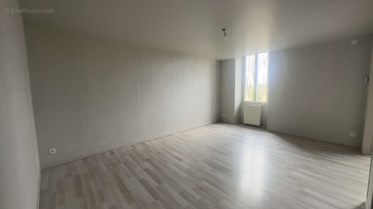 Appartement à CHABEUIL