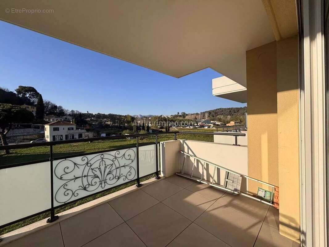 Appartement à VILLENEUVE-LOUBET