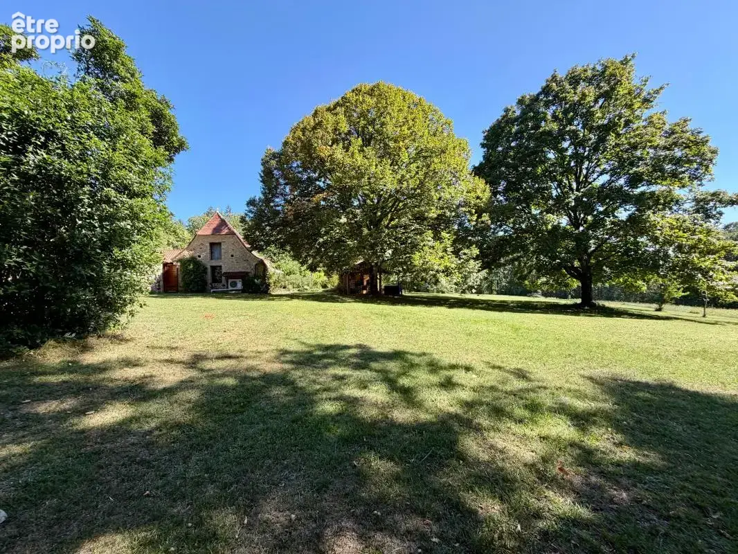 Maison de charme de plain-pied avec 2 roulottes, dépendances et plus de 4 hectares - photo 31