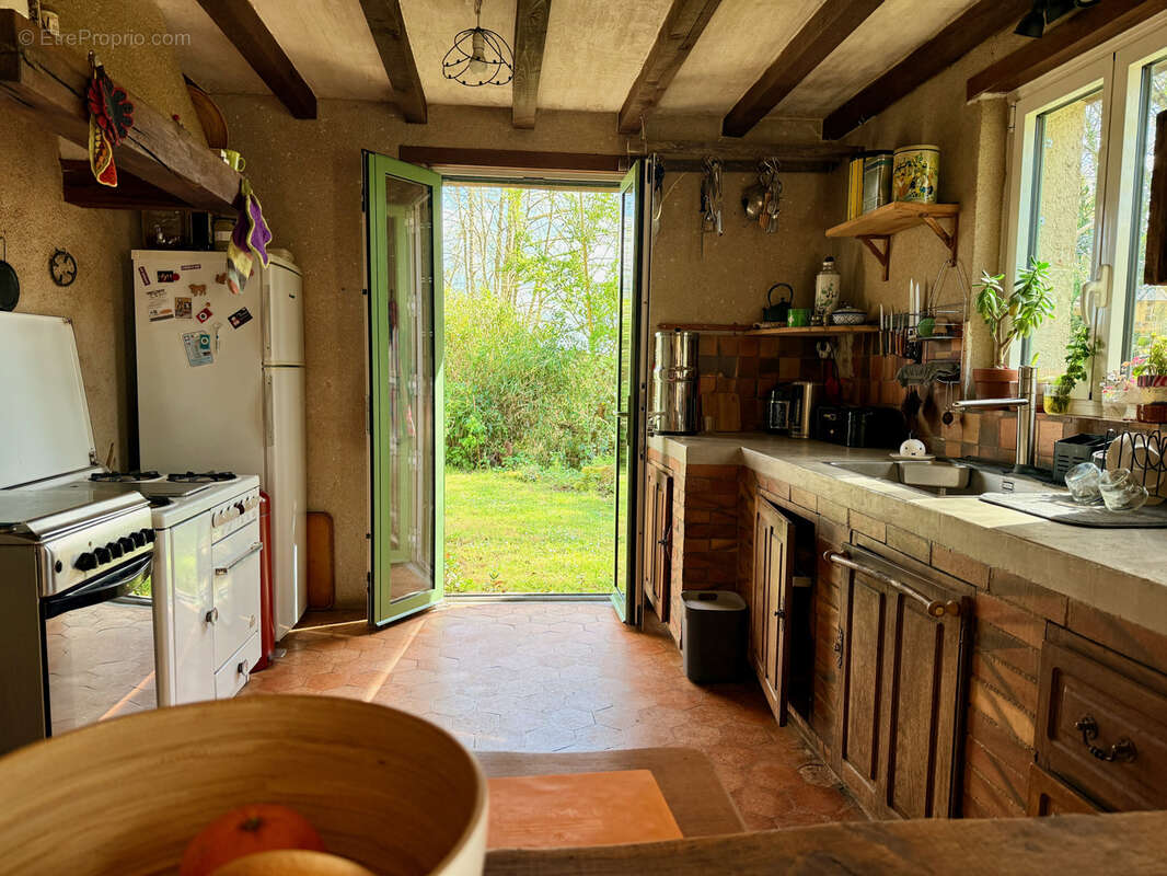 Maison à MONTIGNE-LES-RAIRIES