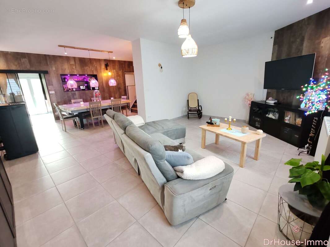 Maison à FOUQUEREUIL