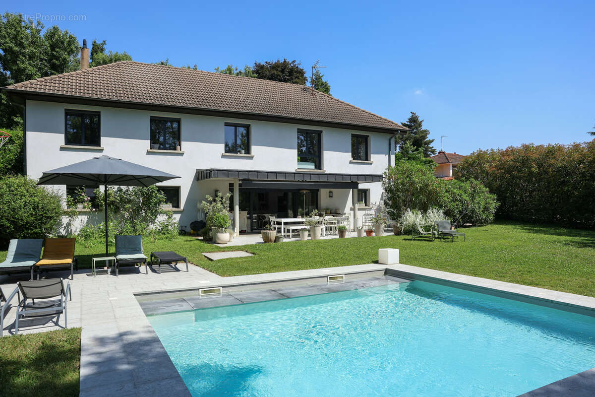Maison à LIMONEST
