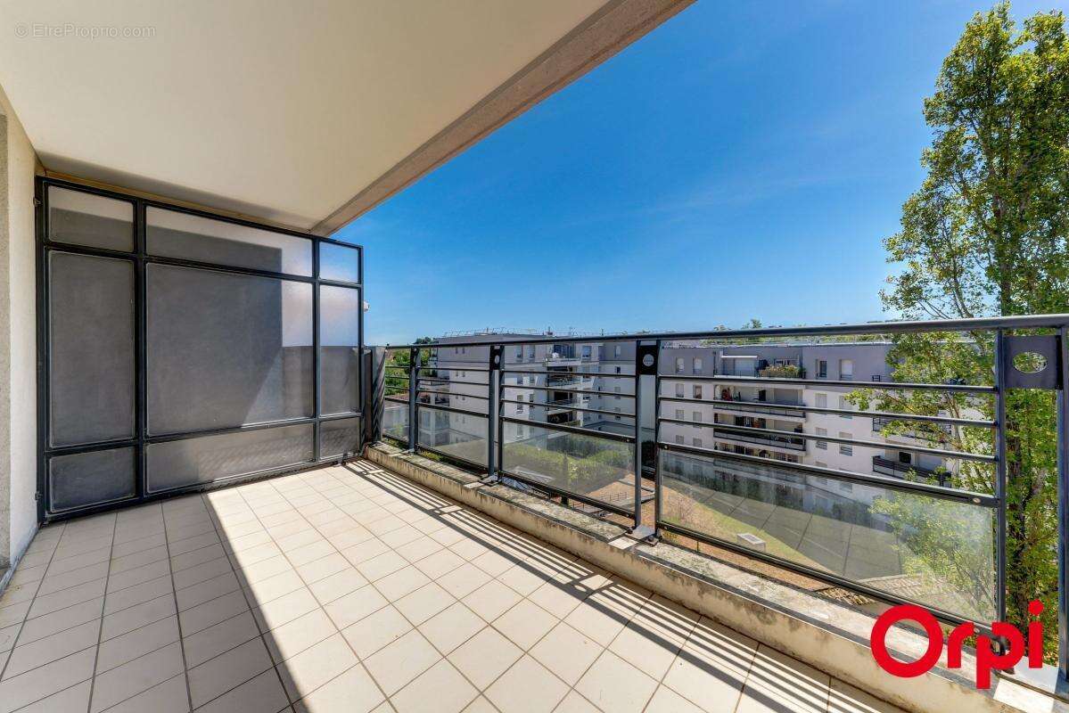 Centre bourg et proche voie verte - t3 de 68,87 m2 - photo 5