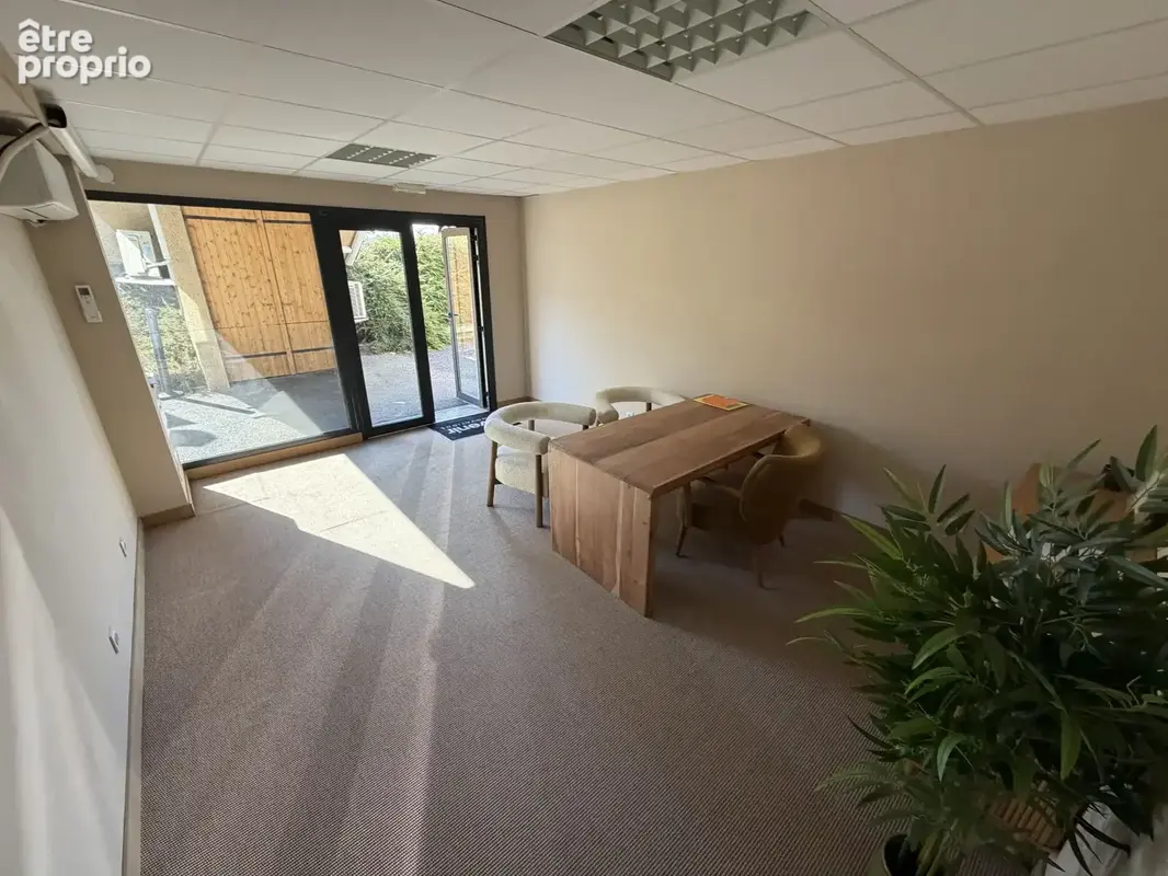 EXCLUSIVITÉ   Bureau loué de 32 m2   Investissement locatif à forte rentabilité - photo 2