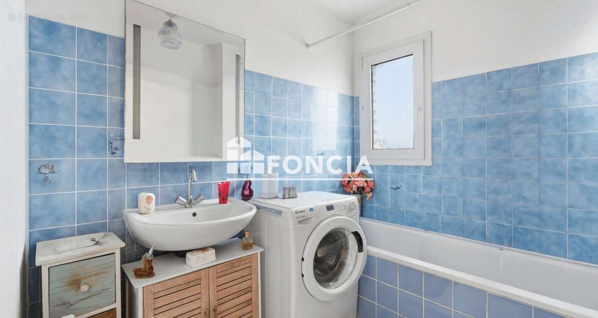 Appartement T2 de 50m2 - parking privatif - cave - photo 7