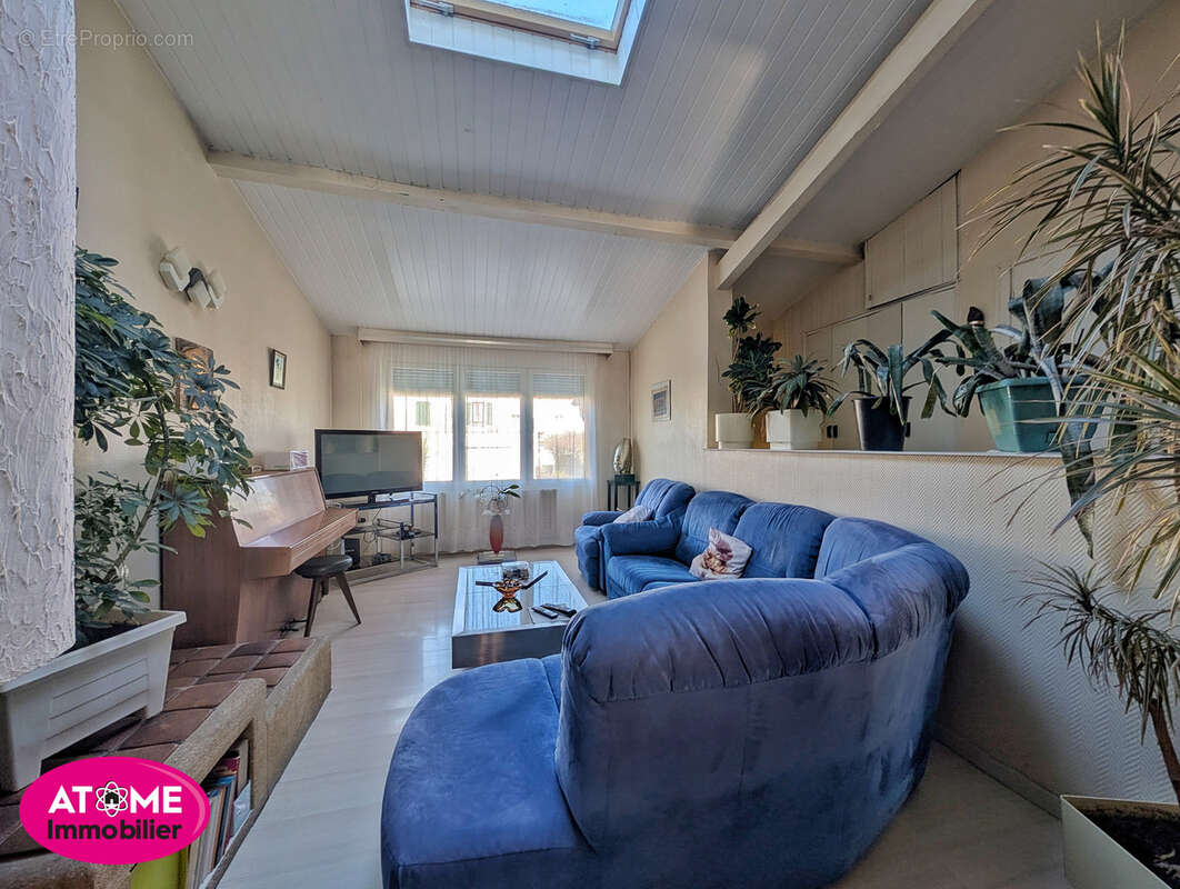 Maison à SAINTE-MARIE-AUX-CHENES