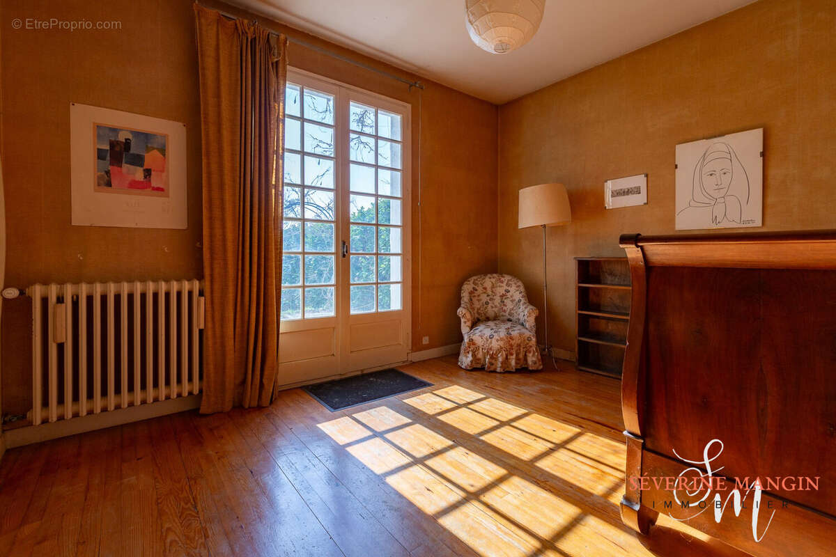 Maison à ROMANS-SUR-ISERE