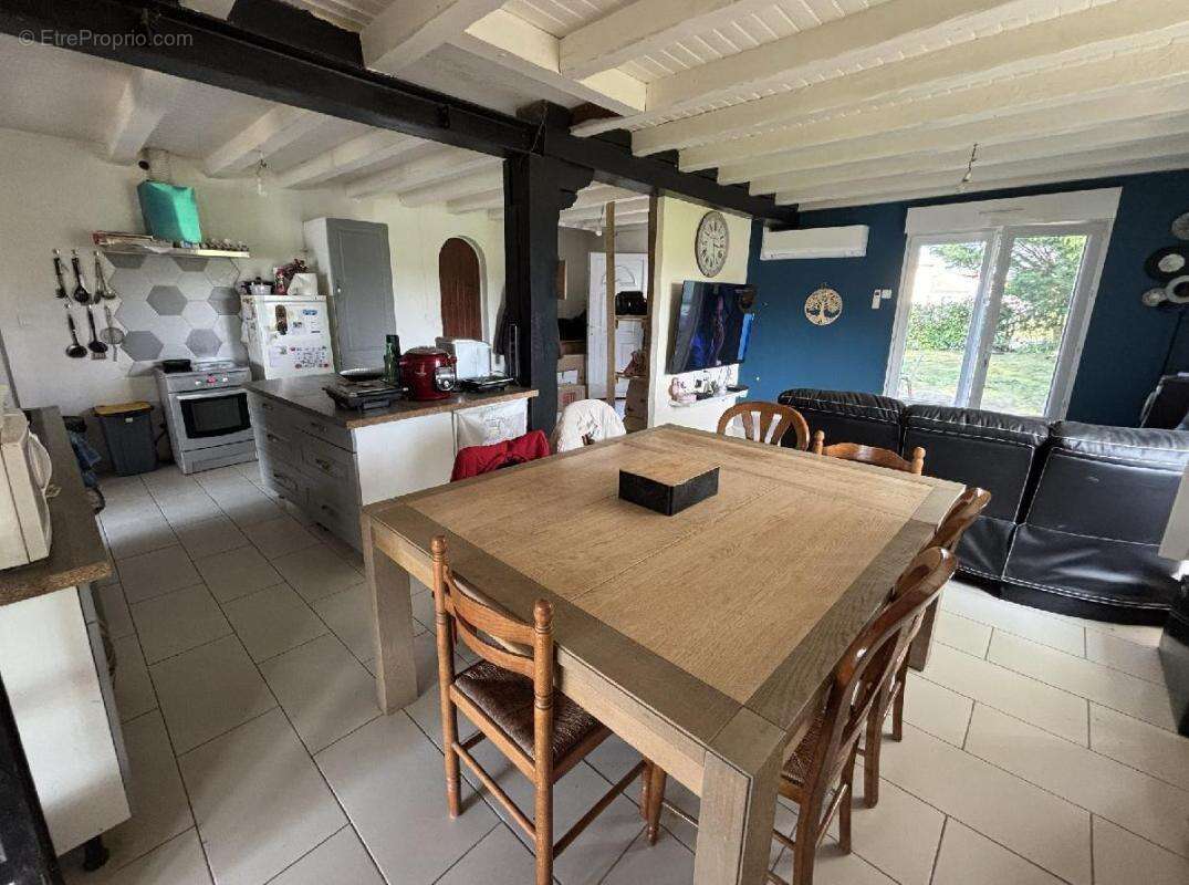 Maison à SAINT-SYMPHORIEN