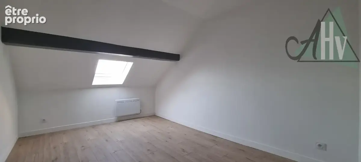 Maison de ville sur sous-sol total - 143 m2 - Hyper centre de Provins - photo 15