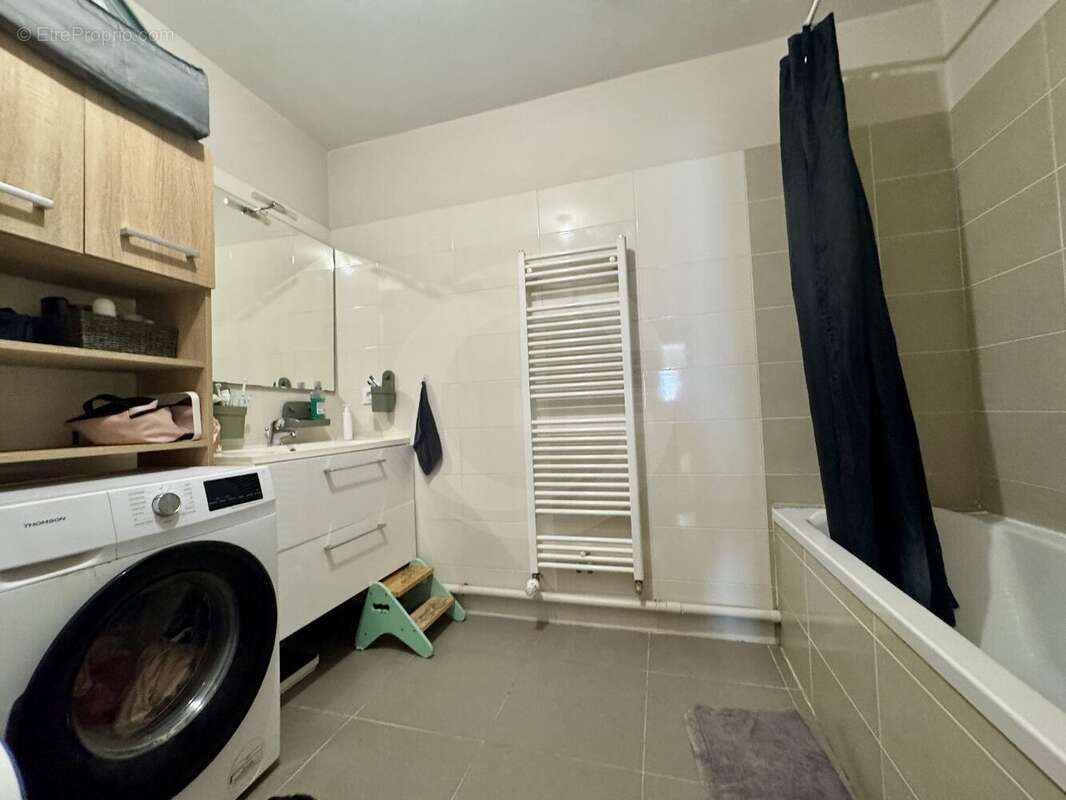 Sete - salins appartement trois pieces avec parking - photo 7