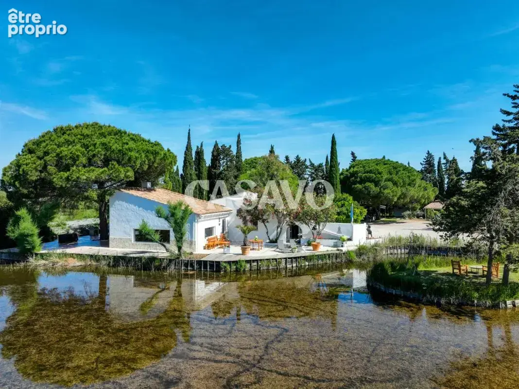 Vente Maison 8 pièces de 300m² - 13460 Saintes-Maries-de-la-Mer - photo 3