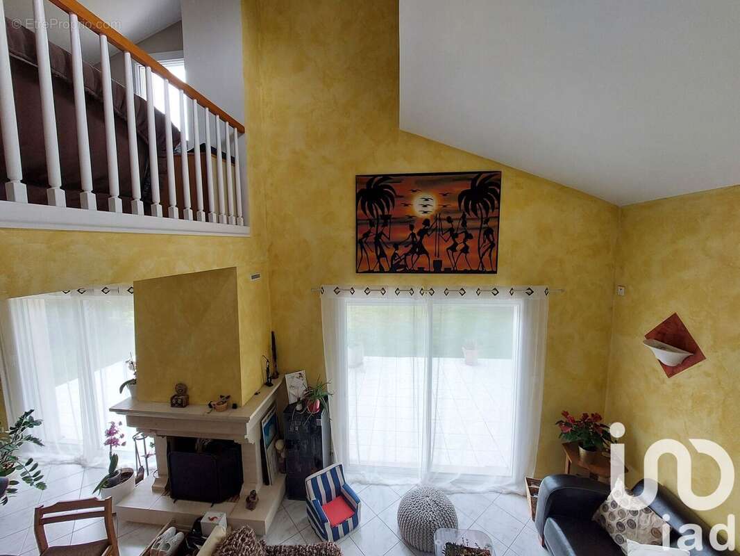 Photo 2 - Maison à GENESTON