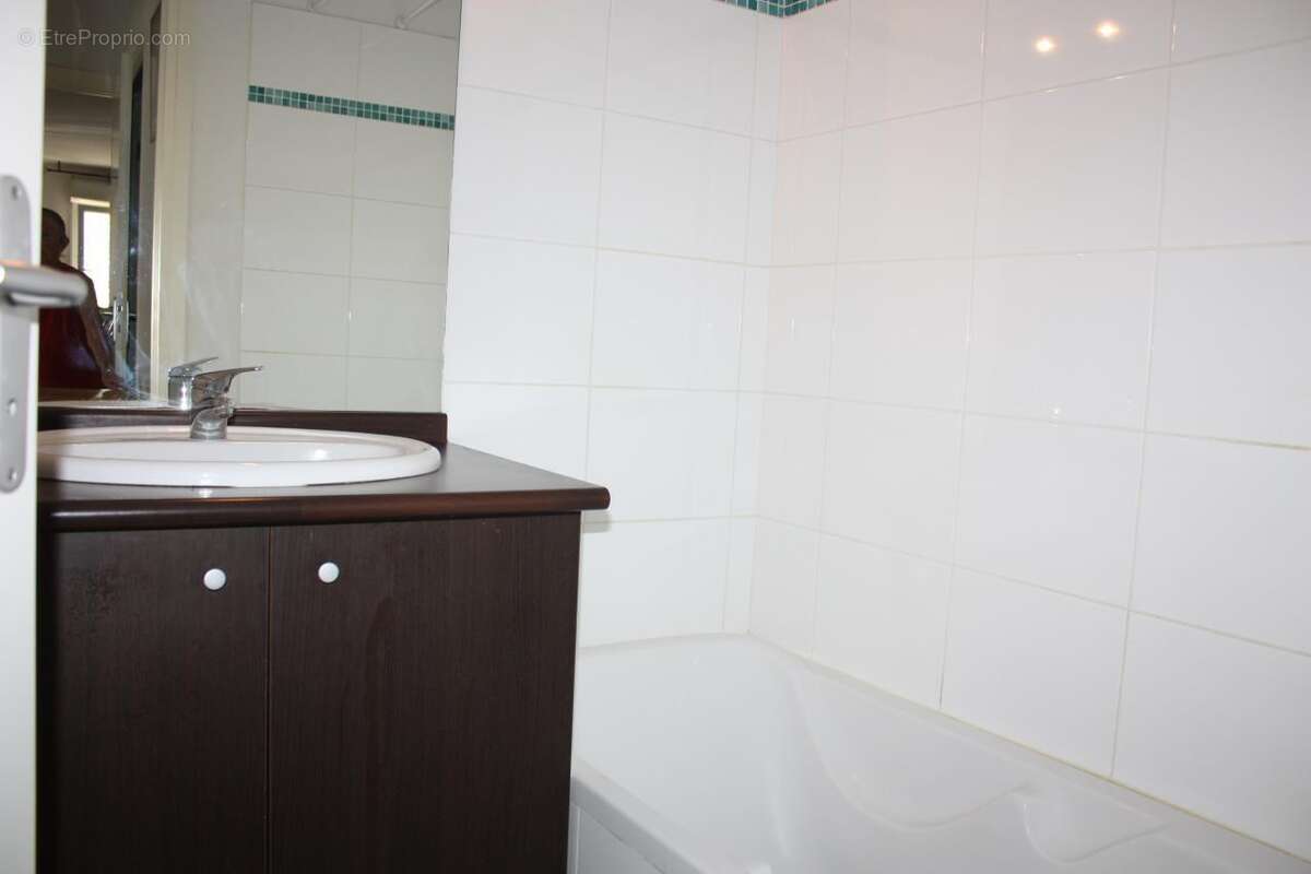 Appartement à CAZERES