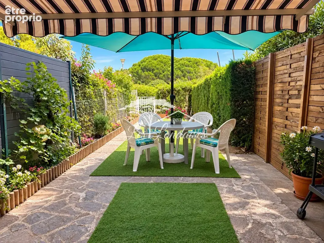 Appartement à LA LONDE-LES-MAURES