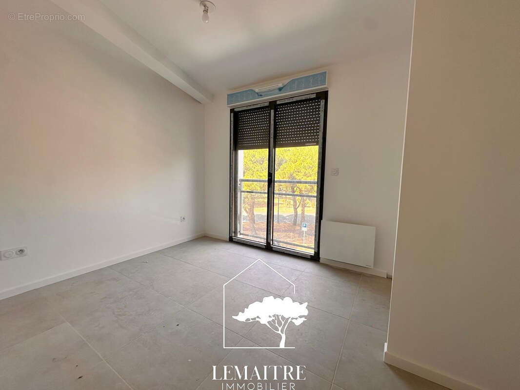 Appartement à LES MATHES
