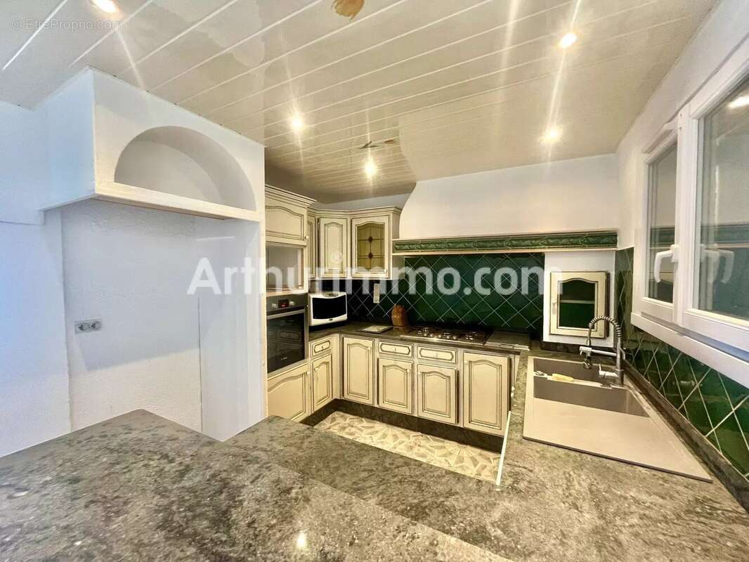 Maison à THEZAN-LES-BEZIERS