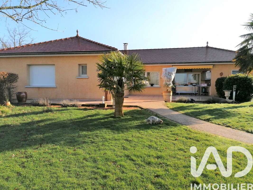 Maison 171 m² à Chatillon-Sur-Broue  - photo 2