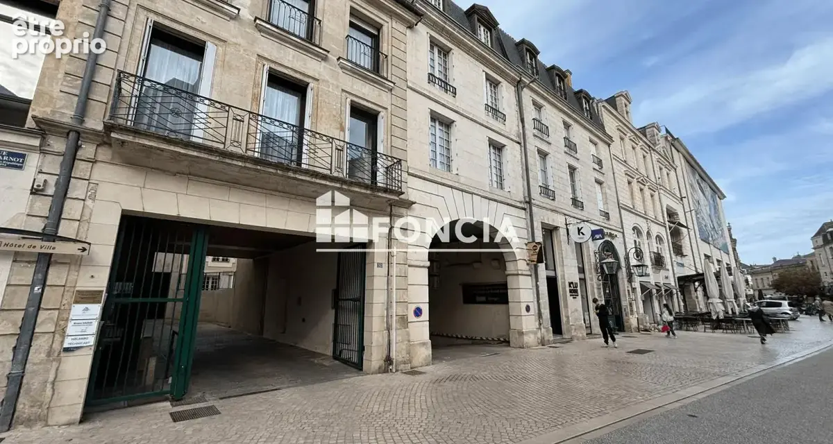 PLATEAU - Stationnement rue Carnot - photo 2