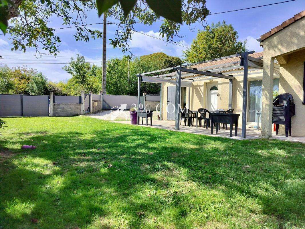 Maison à ALBOUSSIERE