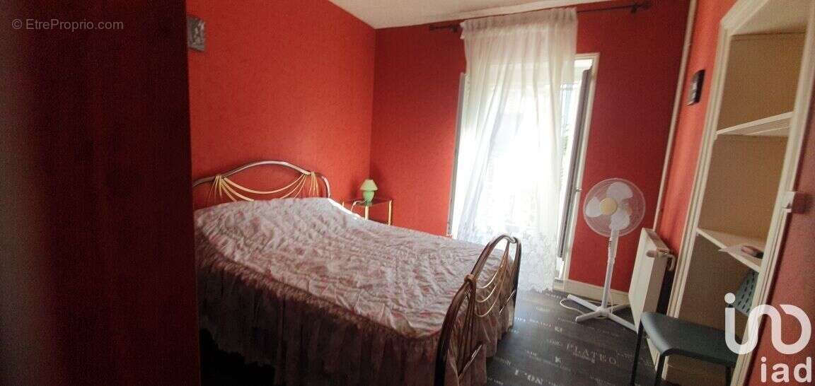 Photo 5 - Maison à CELLETTES