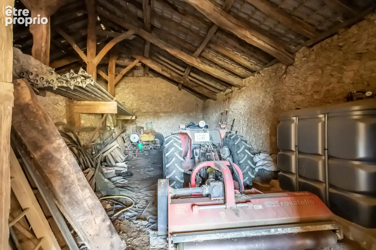 Propriété de campagne avec dépendances - photo 32