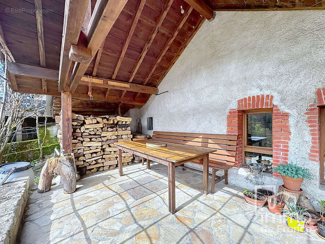 Maison à LANCRANS