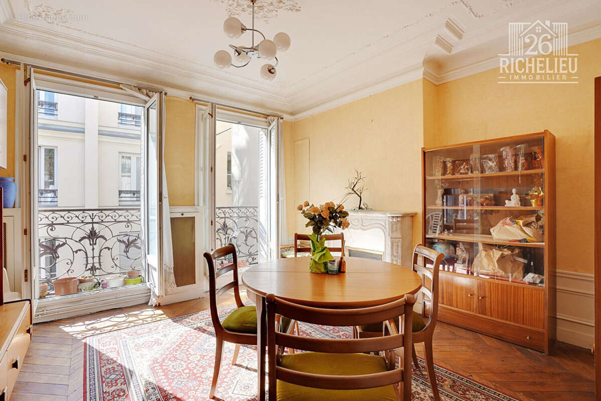 Appartement à PARIS-4E