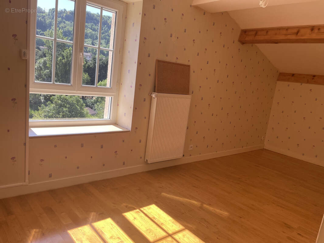 Grande maison avec beaucoup de cachet - photo 17