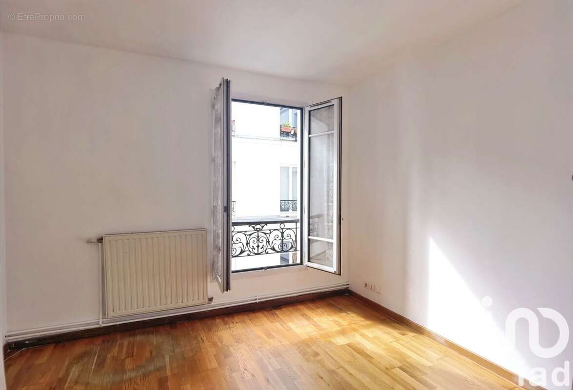 Photo 3 - Appartement à PARIS-18E