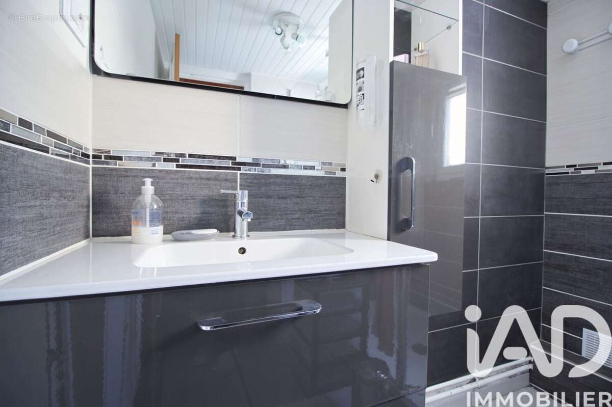 Maison 115 m² à Val-Des-Marais  - photo 8