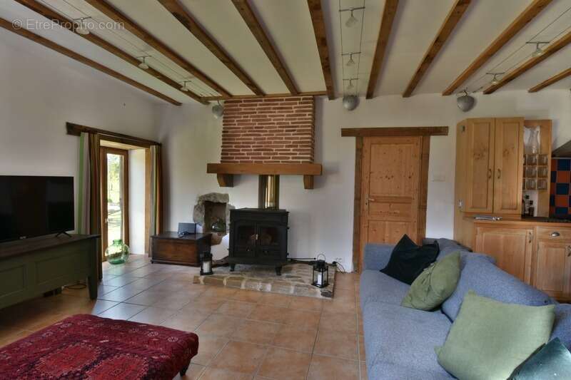 Ensemble de 3 maisons avec grande piscine, dans son écrin de verdure de 2,5 hectares - photo 14