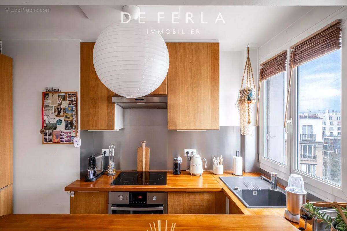 Appartement à PARIS-15E