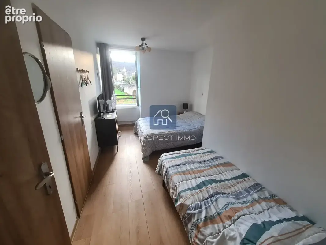 Gîte 5 chambres avec locaux commerciaux à Estaing - photo 9