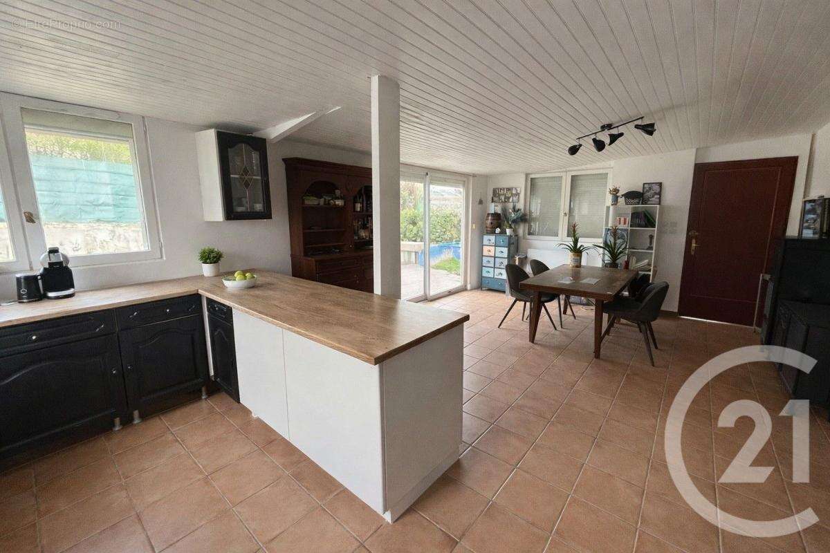Maison à LABRUYERE