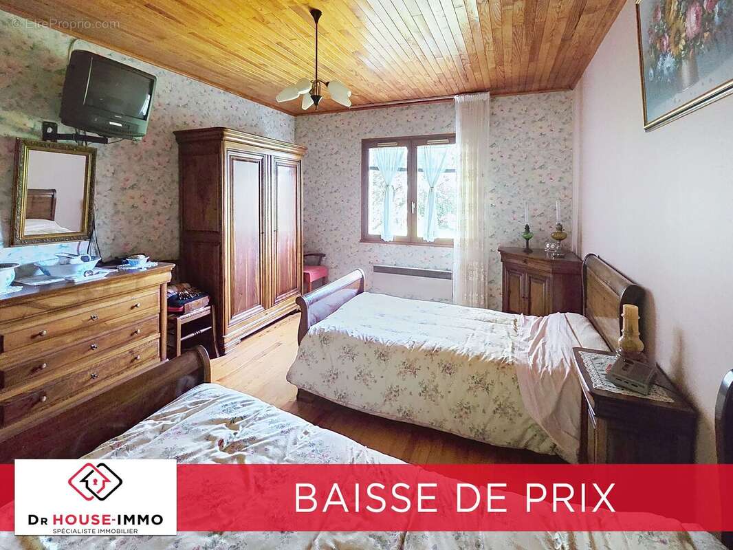 Maison 200 m² à Saint-Genis-Laval  - photo 14
