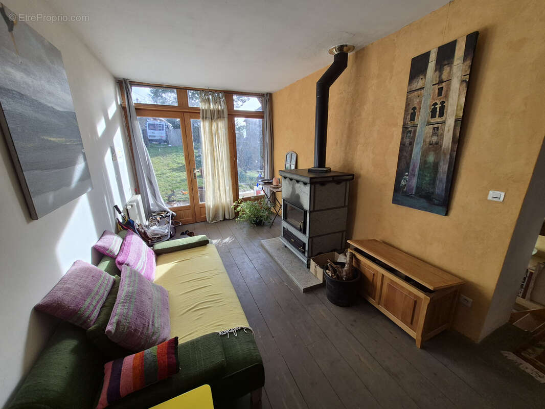Maison à SUTRIEU