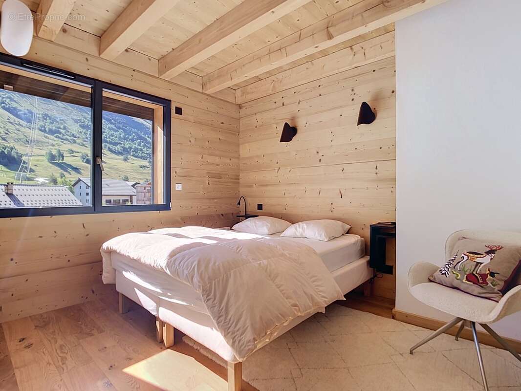 LES DEUX ALPES Centre– Duplex d'exception – 4 chambres – Vendu meublé - photo 4