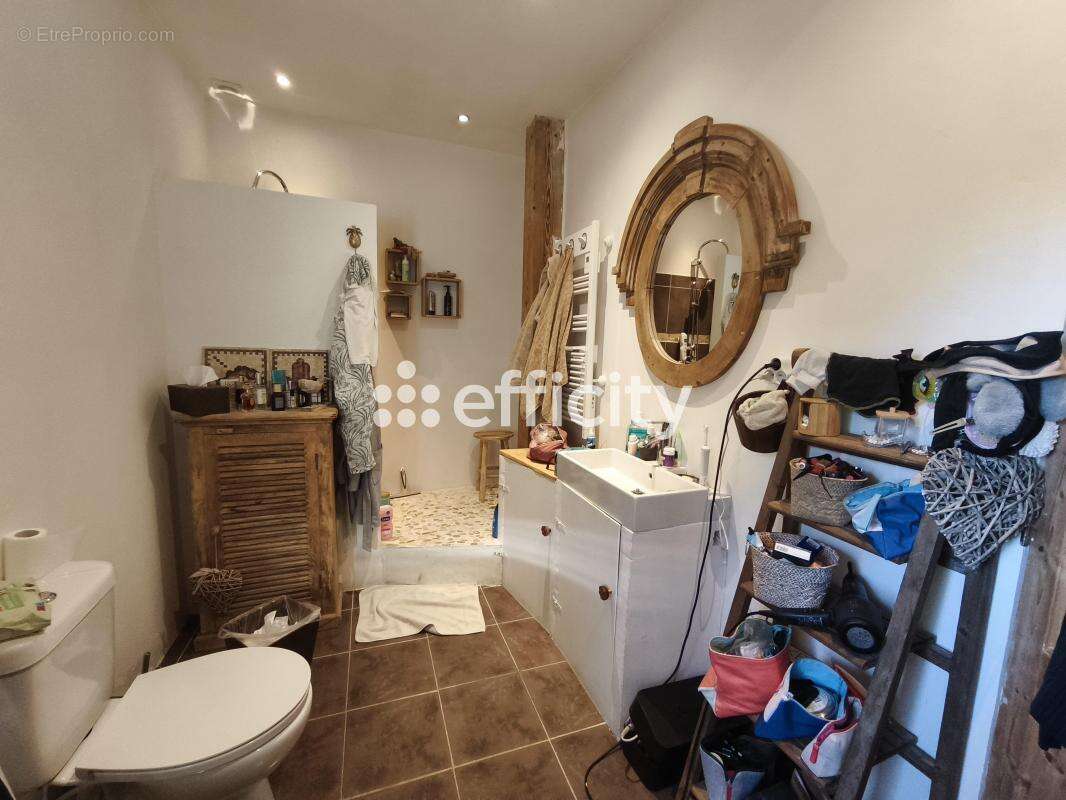 Maison à NEUFVY-SUR-ARONDE