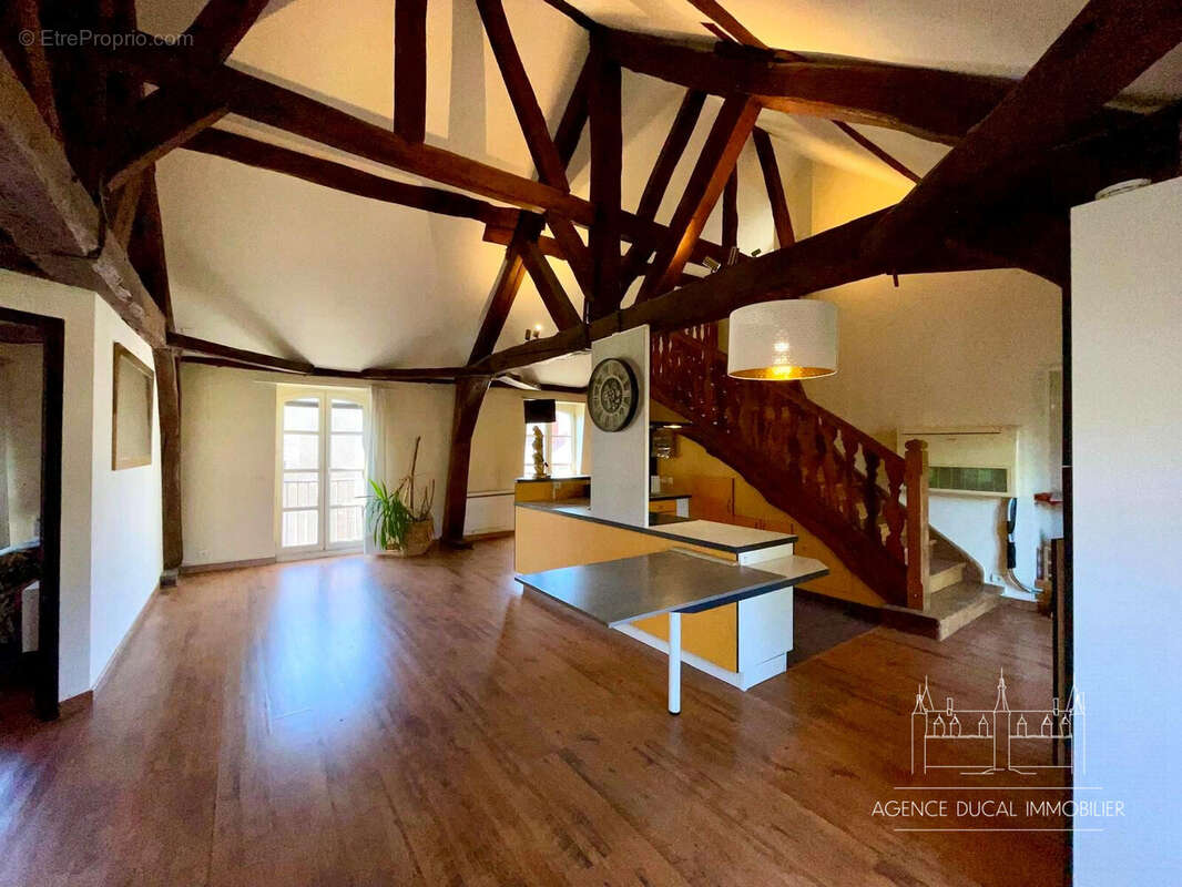 Appartement 76 m² à Nevers  - photo 5